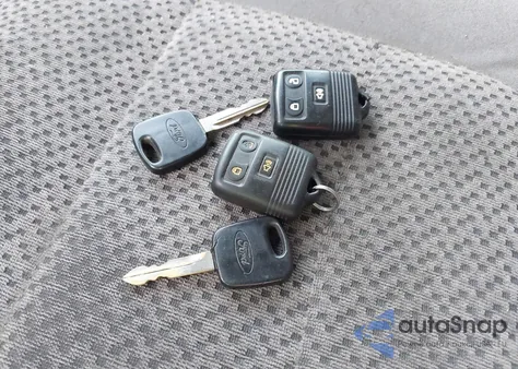 2003 Ford F-150 Lariat/Xlt z USA, uszkodzony, nr VIN 1FTRW07683KD72971